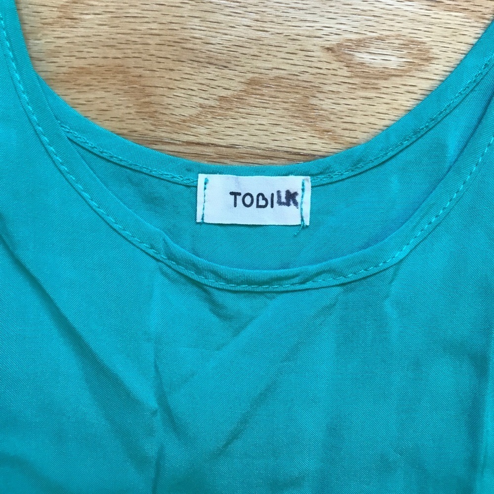 Tobi turquoise angled crop top with lace detail - Picture 2 of 3